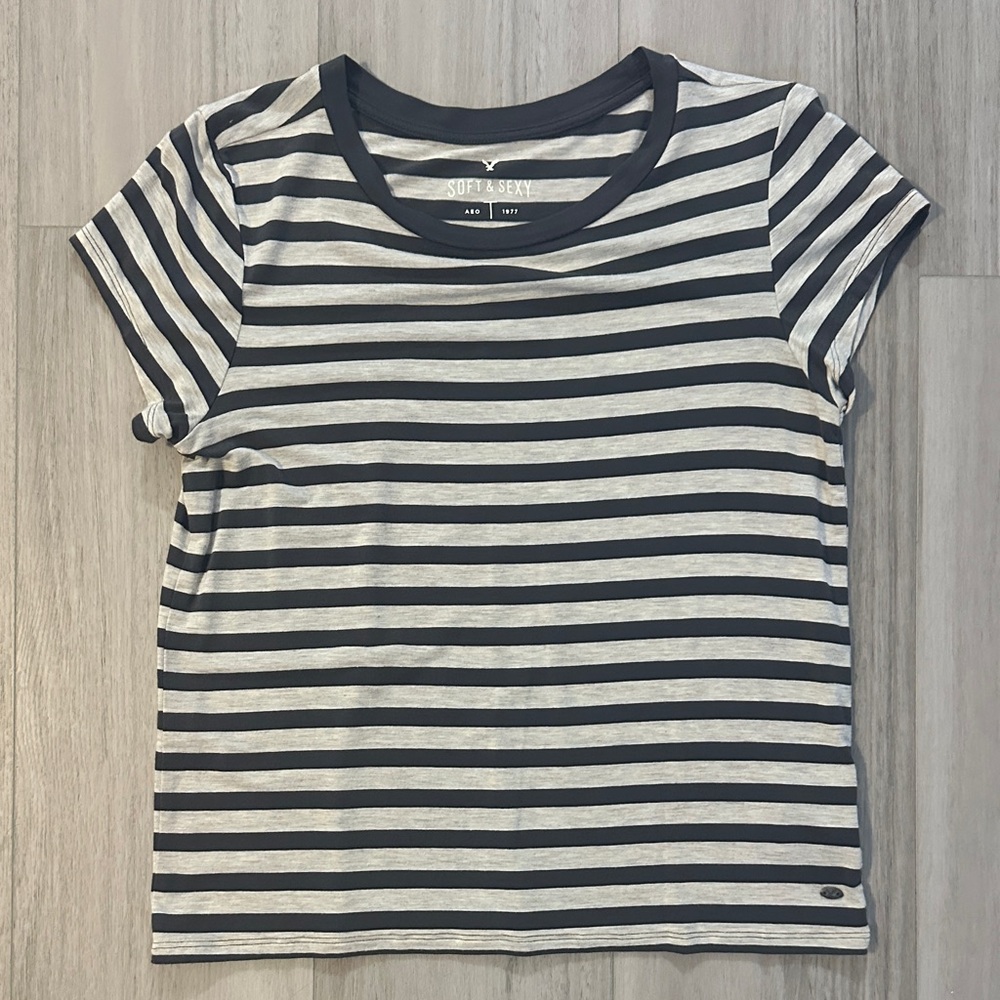 Women’s American Eagle Soft & Sexy Cropped Tee